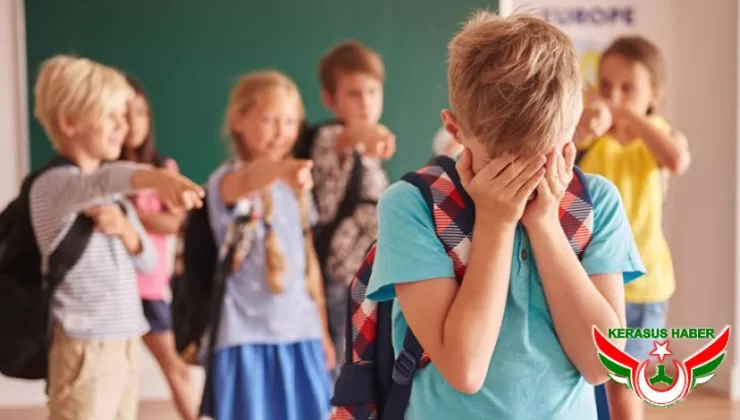 Akran Zorbalığının 11 Belirtisi