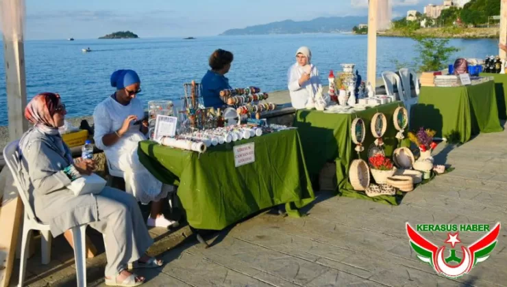 Botanik Park’ta Ayışığı Pazarı ve GİFOD Fotoğraf Sergisi Açıldı