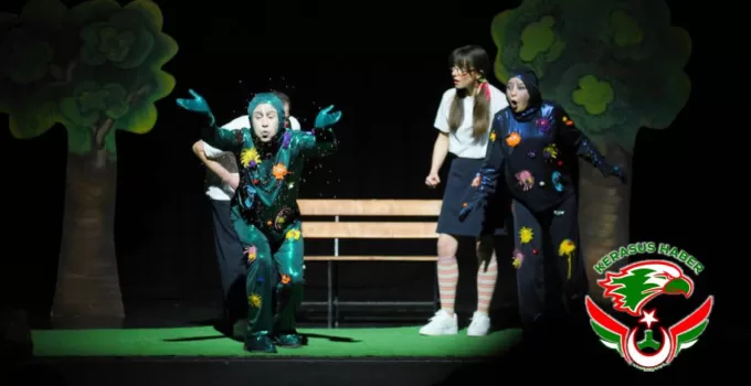 GBŞT’nin ‘Mikropla Savaş’ Oyununun Galası Yapıldı