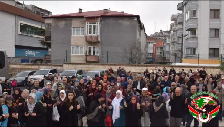 Umreciler Dualarla Uğurlandı