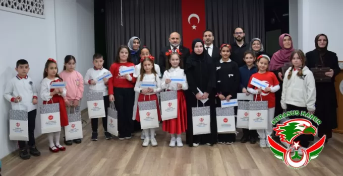 Öğrenciler, İstiklal Ruhunu Yaşattı