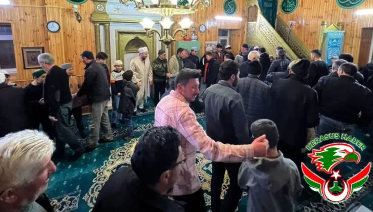 Yeşilyurt Köyü Camii’nde Hafızlarla Teravih Bereketi ve Kardeşlik Sofrası