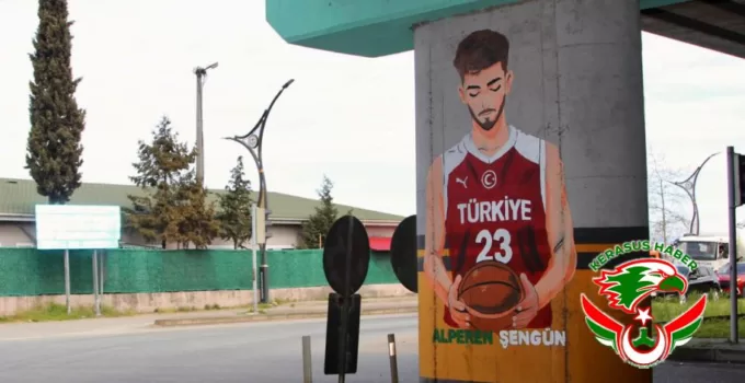 Viyadük Altına Giresun’un Simgelerinin Görselleri İşleniyor