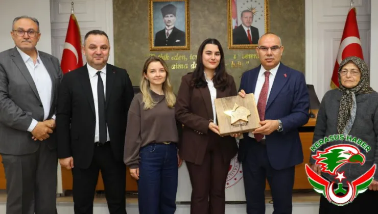 Vali Koç, TEKFINDIK Kadın Kooperatifi’nin Türkiye Birinciliğini Kutladı