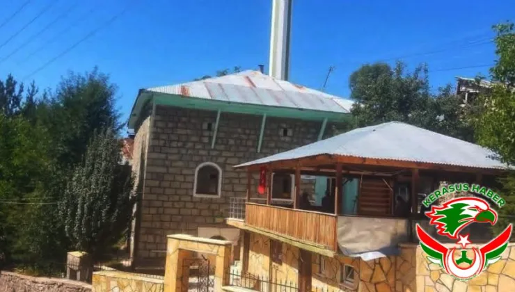 Asırlık Kemallı Camii Kaderine Terk Edildi